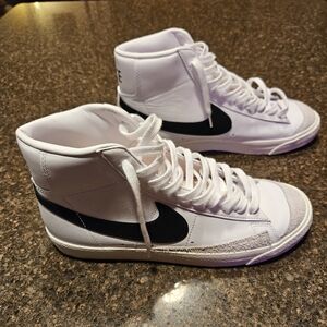 Nike Blazer Mid '77 size M 9/W 10.5